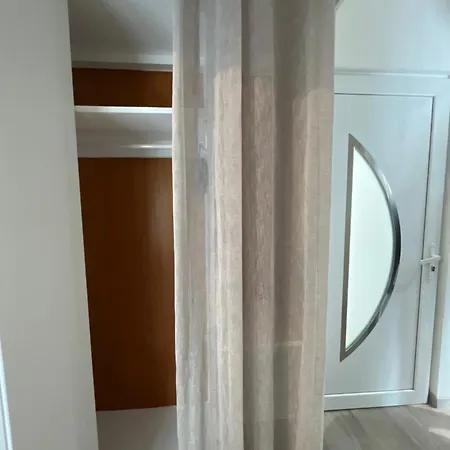 Alta Homestay Bourg-les-Valence